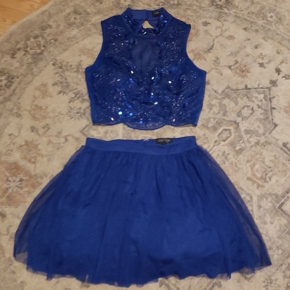 Love Reign Dresses & Skirts - Vintage! 2 Piece Royal Blue Set.